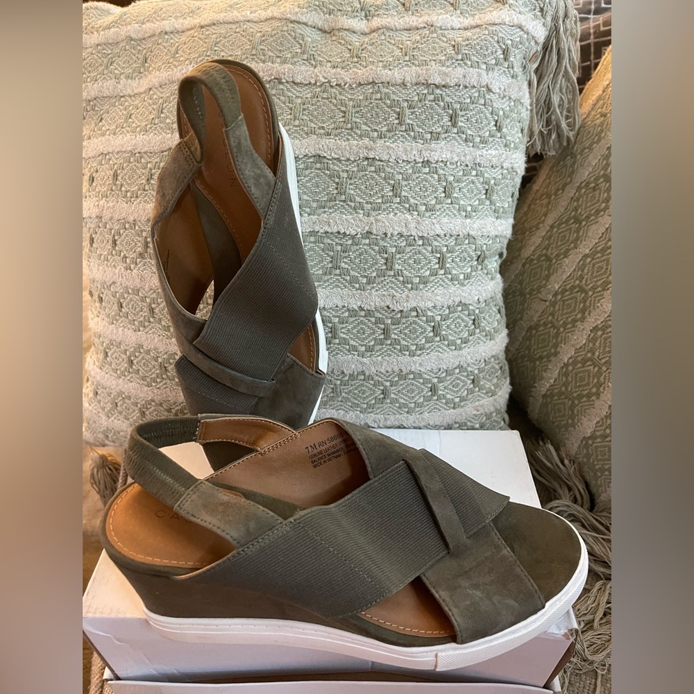 Caslon Olive Green Suede Crisscross Wedge Sandals - Picture 5 of 6